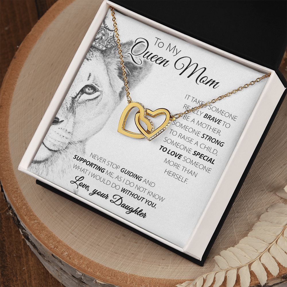 To My Queen Mom interlocking hear necklace