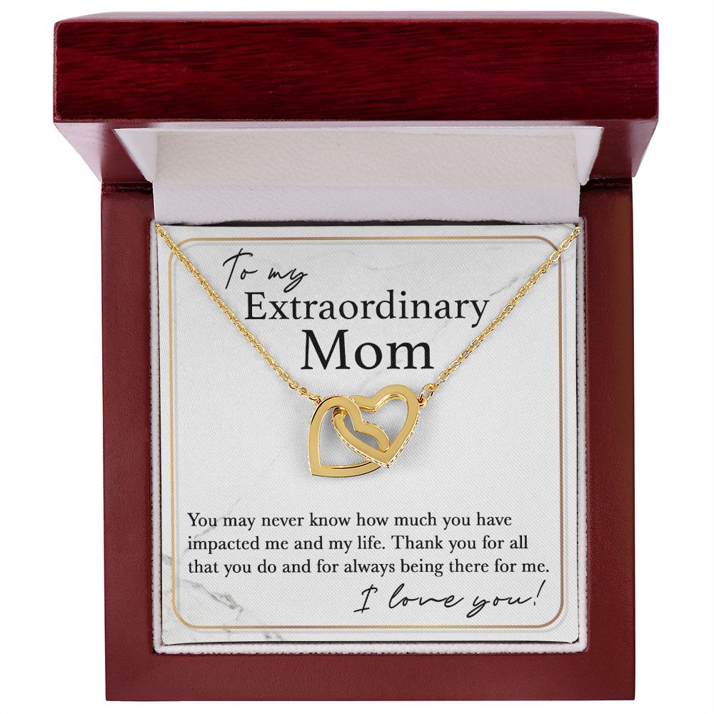 To My Extraordinary Mom interlocking hear necklace