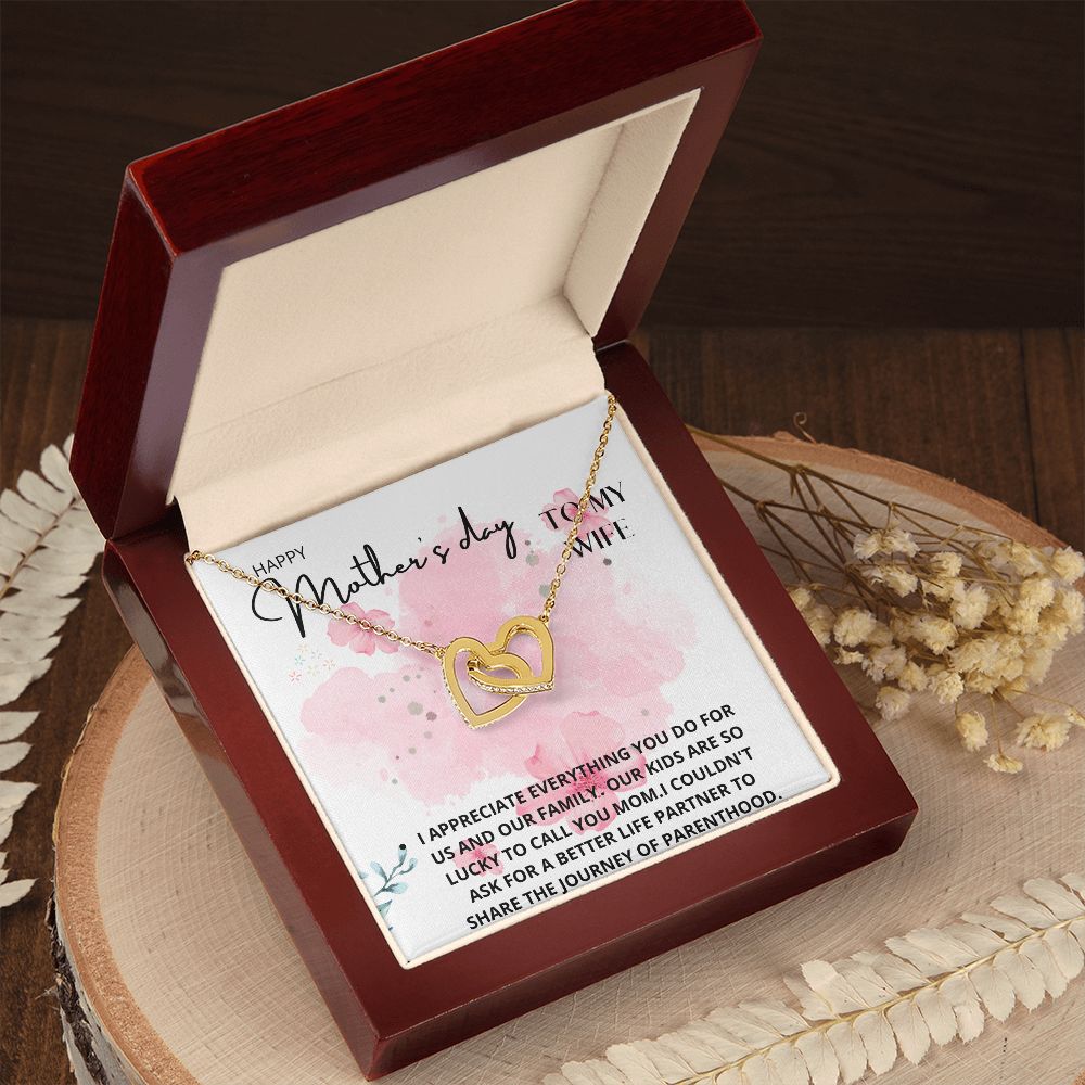 mother's day from husband interlocking hear necklace