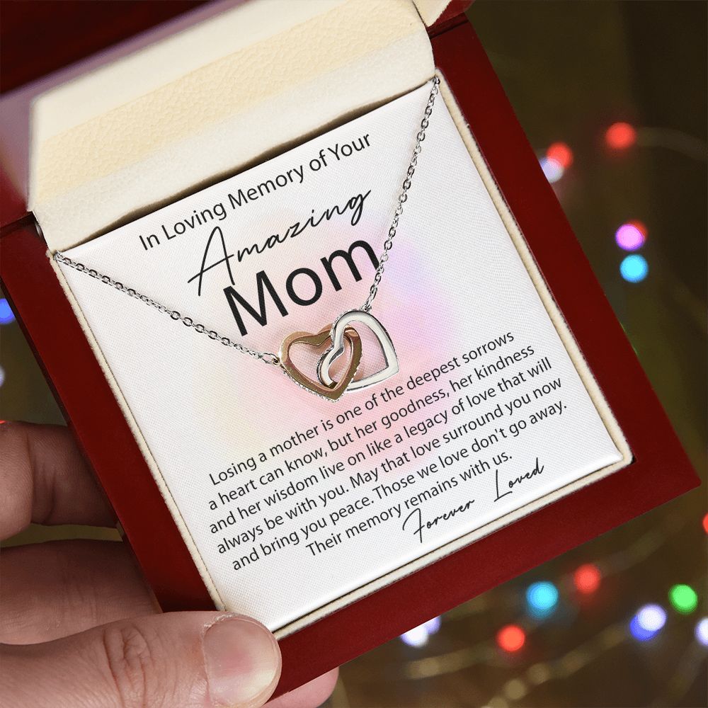 Loving Memory Mom interlocking hear necklace